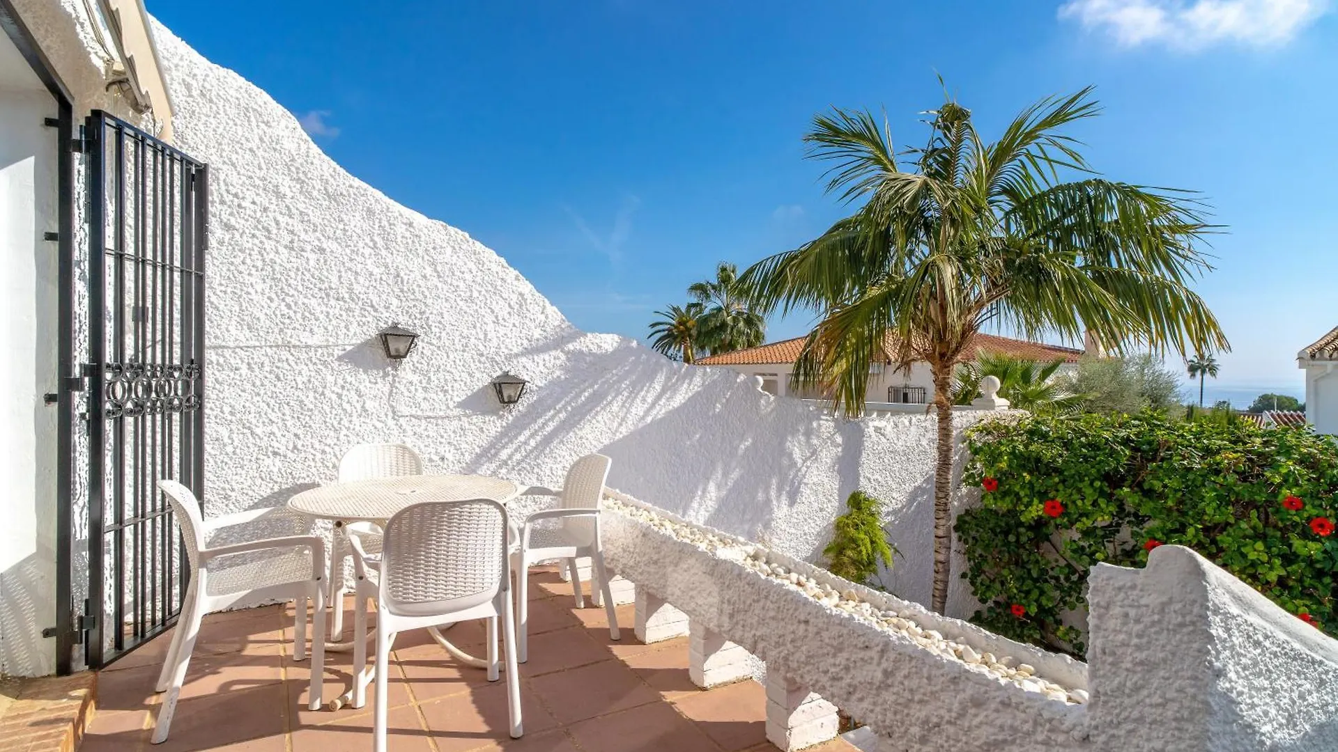 Via Romana 87 Villas Casasol contacts